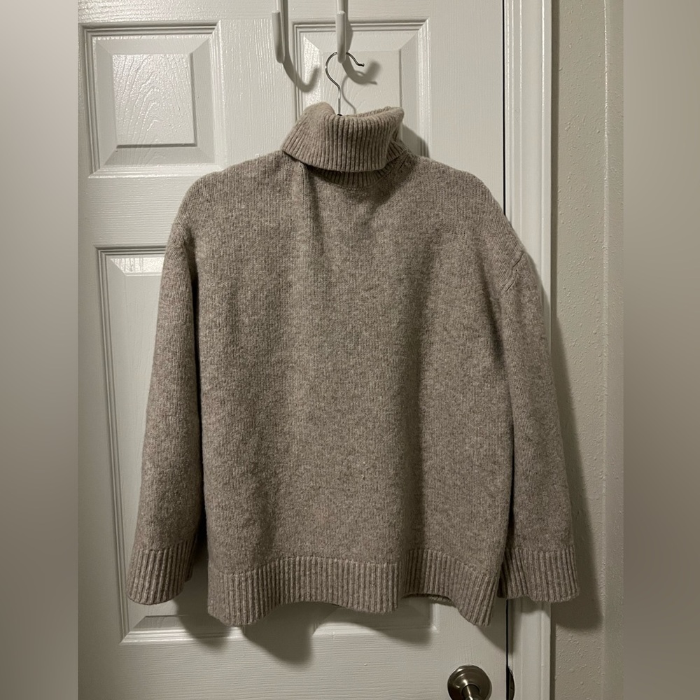 H&M Turtleneck Sweater - Size M